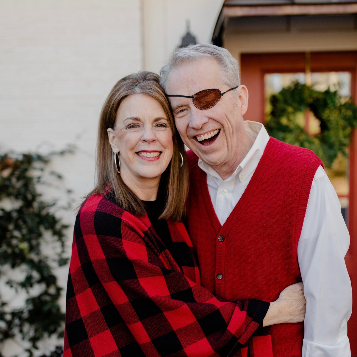 PatchAdventures's tweet photo. Please keep Ron (Patch) Hamilton and the entire Hamilton family in your prayers.
Hospice has arrived and Ron is actively passing. Could be two minutes or two days.
#PatchThePirate #RonHamilton #MajestyMusic #PatchAdventures https://t.co/ITaxErsTzV