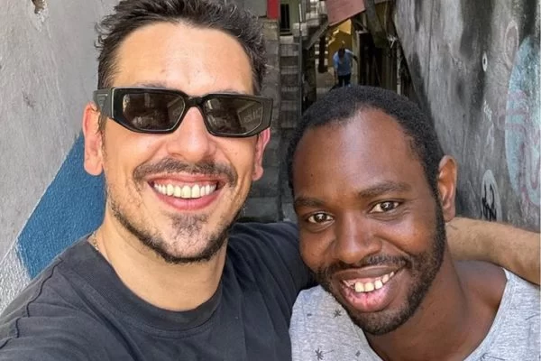 Metropoles's tweet photo. 🎉 Vaquinha para entregador agredido por ex-atleta ultrapassa R$ 210 mil

Campanha para ajudar Max Ângelo a comprar uma casa foi iniciada na semana passada, nas redes sociais

Leia: https://t.co/8PR8JihiUi https://t.co/GC2xYseWtw