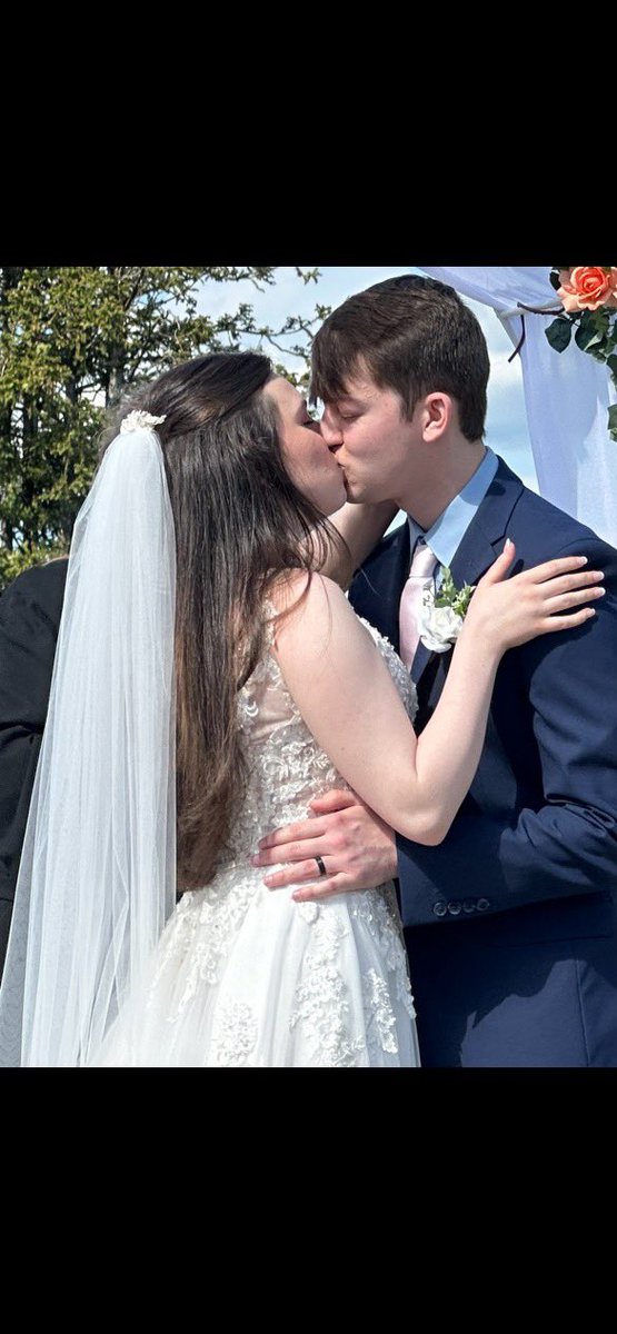 tcorrellrl's tweet image. Officially a married man 🎉