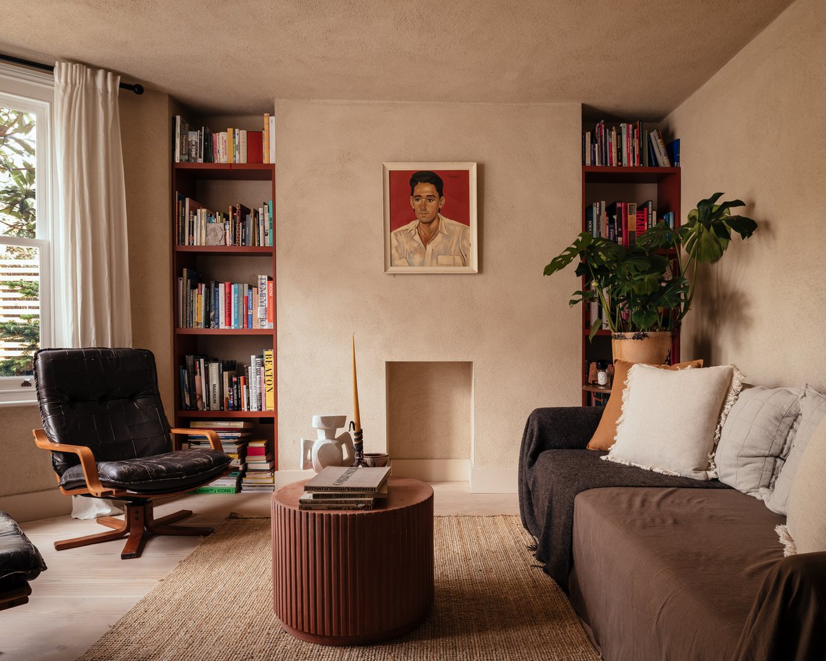 dezeen's tweet photo. Walled Garden by Nimtim Architects has been named one of London's best home renovations according to this year's Don't Move, Improve! shortlist. Take a peek at the other nominees: https://t.co/Fq5uYXJHIV https://t.co/hvHgQLNb0a