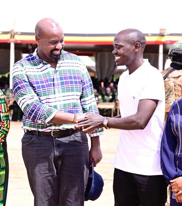 DaudiKabanda's tweet photo. The Chairman of the MK Movement Gen. @mkainerugaba was happy to meet Hon. Twaha Kagabo MP Bukoto South (NUP), Gen. Muhoozi is willing to work with anyone. https://t.co/HwivVTBGBd