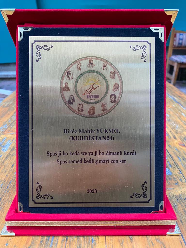 Spas Hereketa Zimanê Kurdî HezKurd