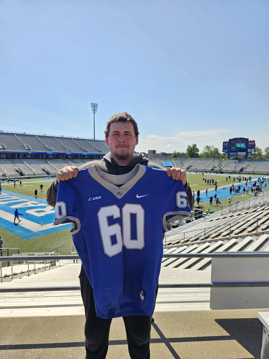 isaiahharvey_55's tweet photo. Had an AMAZING time visiting @MT_FB and talking with @CoachMikePolly and @CoachStock! Those boys know how to WORK. Can't wait to be back for camp. It's a special place. @BeardenFB @bhscoachjones @jraybdawgs @NCEC_Recruiting @CSmithScout @PlayBookAthlete https://t.co/OpcQ43YU3g