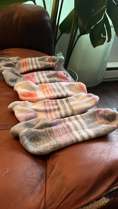 Can someone help me sort these #socks 🤔 https://t.co/tIkcexHacn<a href="/tag/socks"class="tags">#socks</a>