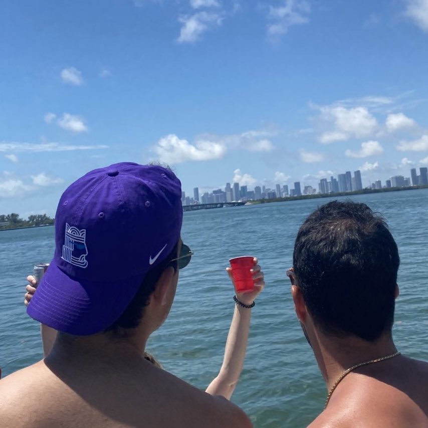 Have a poker chillin day