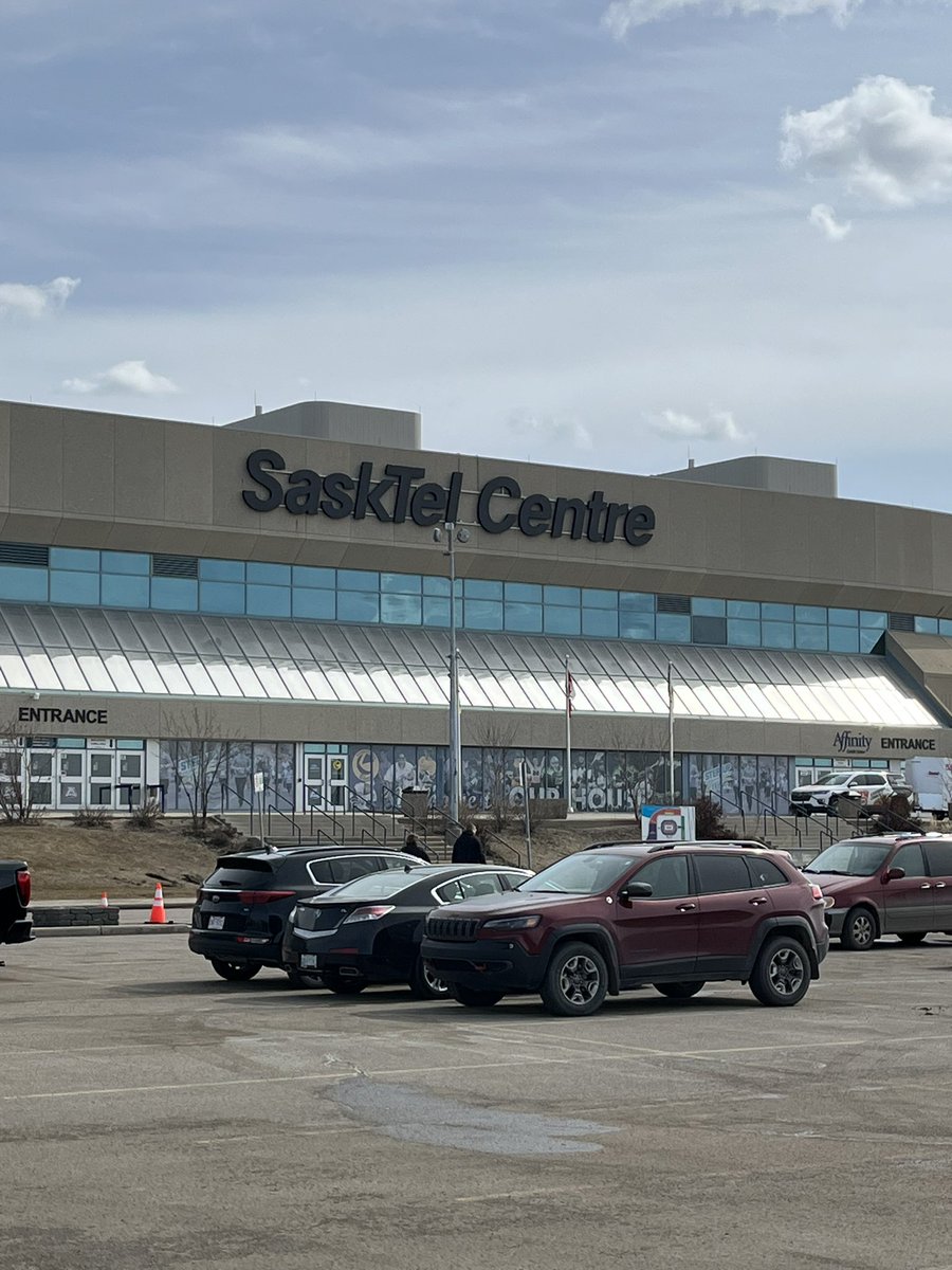 JeffChipley's tweet photo. When you have nothing to do on a Sunday afternoon, you make a drive & come cheer on the boys. Let’s go @Rebelshockey!!! #RunningBackToSaskatoon https://t.co/yUUbybxyg6
