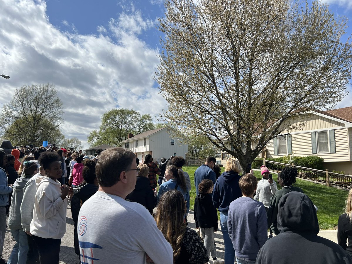 Manny Abarca tweet media