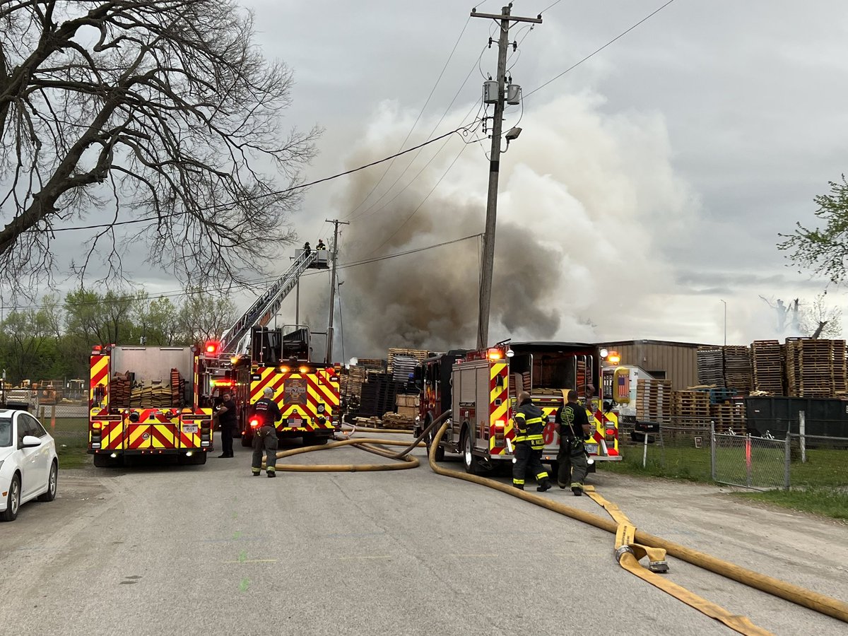 WRTV Indianapolis on Twitter "A heavy fire at a pallet yard broke out