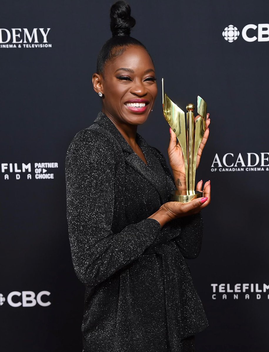 IG @olunikeadeliyi @olunikefitness tweet media