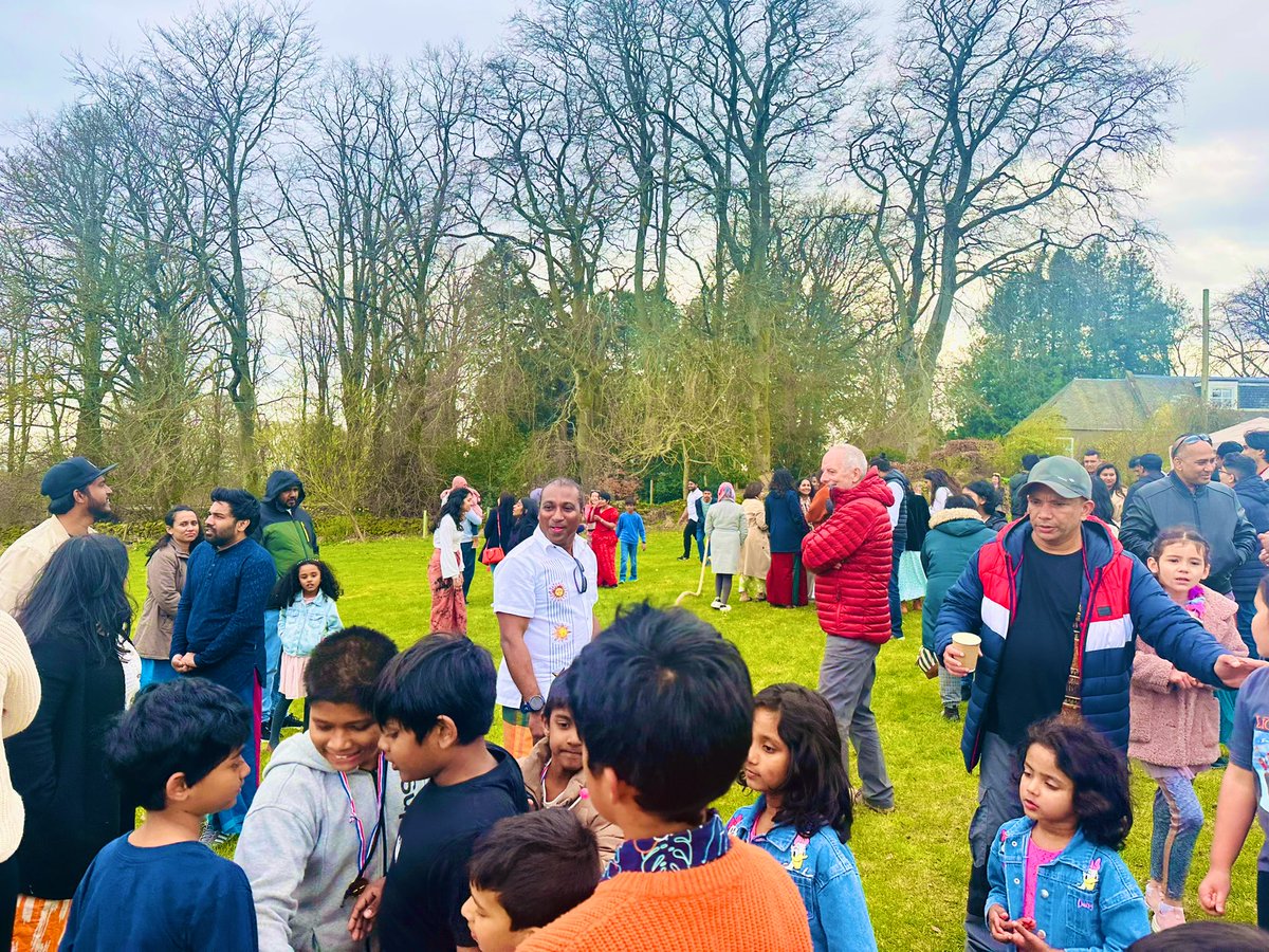 Celebrated the Sri Lankan New Year with a bang! Had a blast with my community playing games & feasting on mouth-watering dishes! 🥳🎉 #SinhalaAndTamilNewYear #Celebrations #CommunityLove 🪔🫶🏽