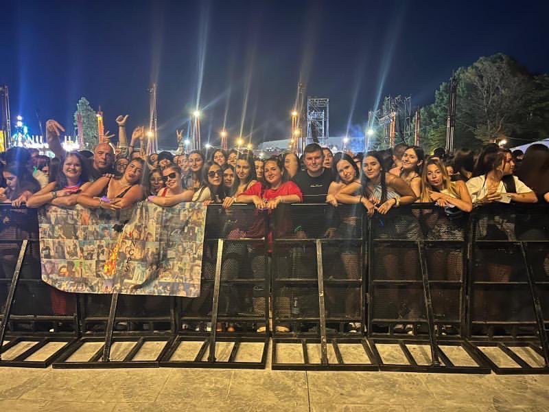 ruuthmnz's tweet photo. hoy en tiktok ha dicho una chica que la tiene y es imposible contactar con ella (ya que no le devuelve a nadie el follow), así que no me queda otra que moverlo por aquí para poder recuperarla, si podéis darle rt para que llegue a toda la gente posible os lo agradecería muchísimo https://t.co/ZHo7Y1KVZl