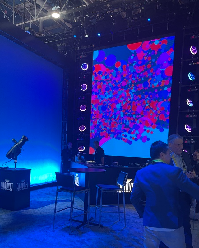ChauvetPro's tweet photo. 🤩 @ChauvetPro at NAB 2023 🤩 Booth C6339
Frame Your Stage 🔥 Maverick Silens 2 Profile 🔥 Ovation Rêve E-3 🔥 Ovation E-2 FC 🔥
#CHAUVETProfessional @NABShow
#NABShow #lasvegas #concertlighting #stagelighting #showlighting #arenas #stadiums #theaterlighting #exhibitionshow https://t.co/XnSe5ALbT2
