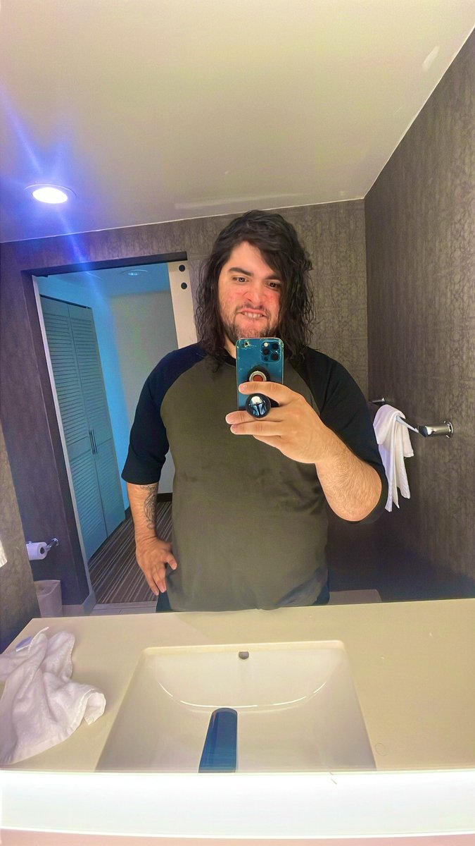 Post the oldest selfie in your phone vs the most recent.
These pictures are 8 years apart.
