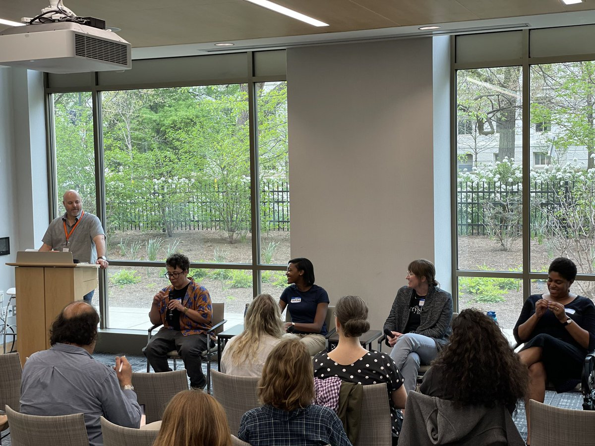 Ofeliamv23's tweet photo. So grateful for yesterday! #CCDC23
Great conversations with friends and new writers ❤️ @barrelhouse https://t.co/tm2HfKs5ZN