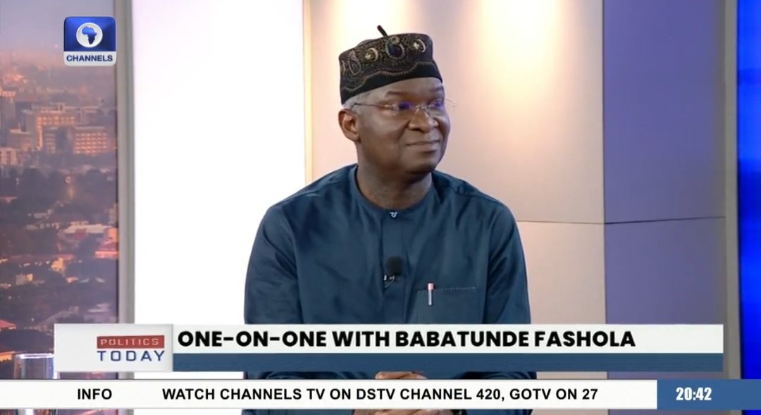 Yahaya_IV's tweet photo. Seun of channels TV: Does Tinubu have dual-citizenship?

Fashola: Character is relevant... bla bla blah, we must understand we are not looking for saints.

Seun: Does Tinubu have dual-citizenship?
Fashola: They said he owns Oriental hotel.

Seun: What about the issue of ... https://t.co/Q1ZAP2bONP