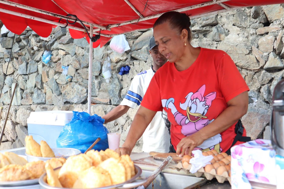 Nací en una familia de incansables emprendedores, por eso no temo arriesgarme y soñar en grande. Renovaremos una Santa Marta innovadora, con libertad económica y facilidad para emprender. Gracias, soñadores, por construir progreso y esperanza. #DíaMundialDelEmprendimiento 🚀