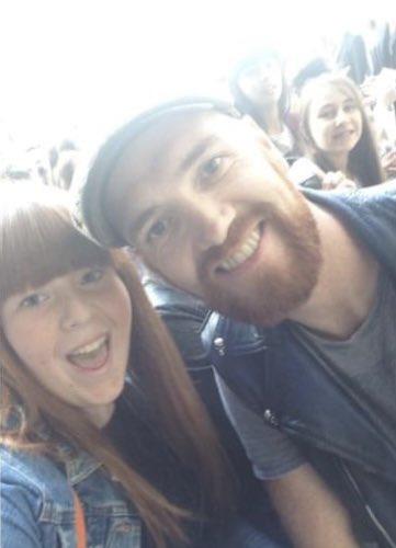 justhereforFTFT's tweet photo. I’m still struggling to find any words. Mark, my role model and my ginger buddy. My heart is broken right now and I am fucking devastated, I can’t believe the world has lost you. My thoughts and love is with his family, the lads and the whole script family, Big Love M🧡 https://t.co/pJVQPEbcn6
