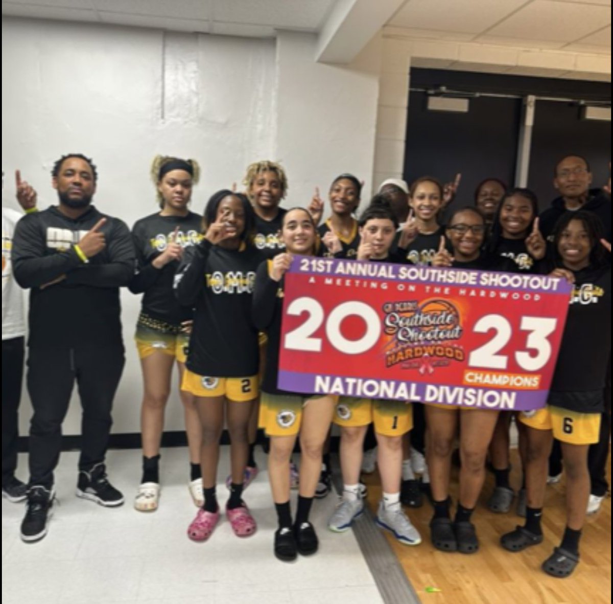 Way to finish off strong team‼️🦾🦾🏀 <a href="/ASGRBasketball/">ASGR</a> here we come. <a href="/OMGTGE/">Omega Ministry Group</a> <a href="/OMGTGE_Akhi/">Amin Aleem</a> <a href="/DTown_DAWGS/">Dutchtown HS Athletics</a>