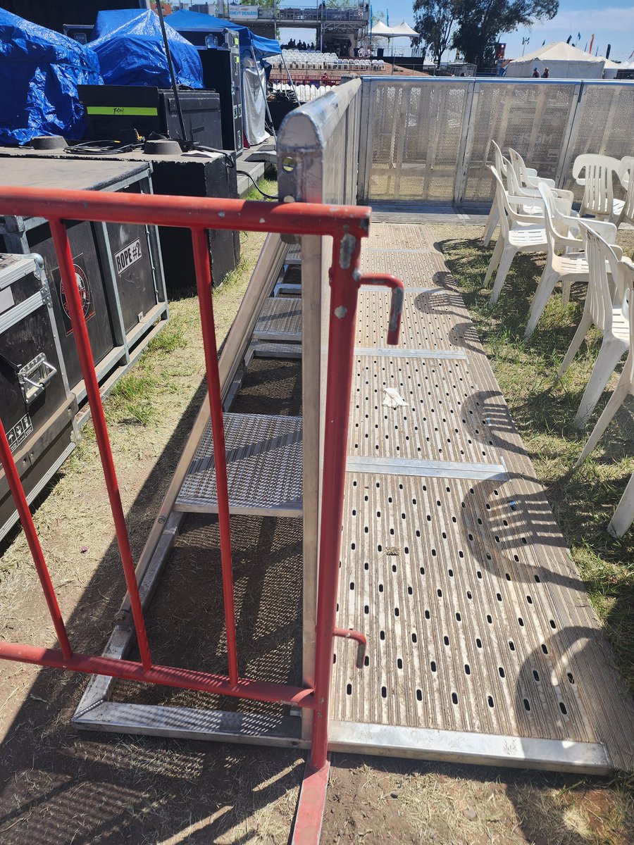 dabierwasgood's tweet photo. I love you @countrythunder and will continue to be an advocate and support of these festivals, but some of these quick decisions I don't understand. You want to make things easier for the sound guys by blocking off the end of the catwalk but don't seem to think about liabilities. https://t.co/5xUoQFuOZU