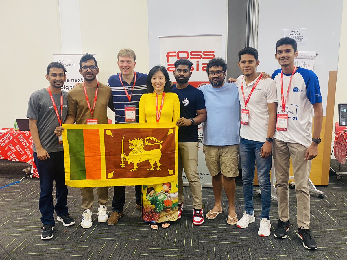 iamSafnaj's tweet image. Team Sri Lanka with FOSSASIA Organizers at the Summit. It was great meet with you all @hpdang @mariobehling 🙌🏻
#FOSSASIA