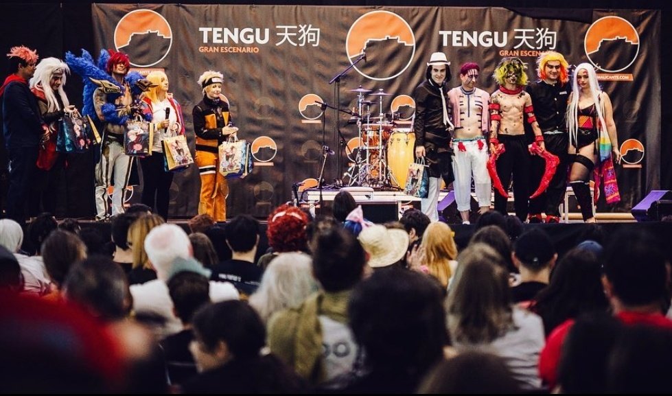 Kumoh_Tenka's tweet photo. Sin palabras de todo lo bonito que ha sido este @SalonMangaAlc . Un placer compartir jurado con @Sumiirecos @galefic  e izumi volver a ver a @TobiCosplay y ver a toda la gente bonita 
Gracias por todo el apoyo y love recibido. Me dejáis el corazón calentito, de verdad ❤️ https://t.co/lsyuh7q7Xu