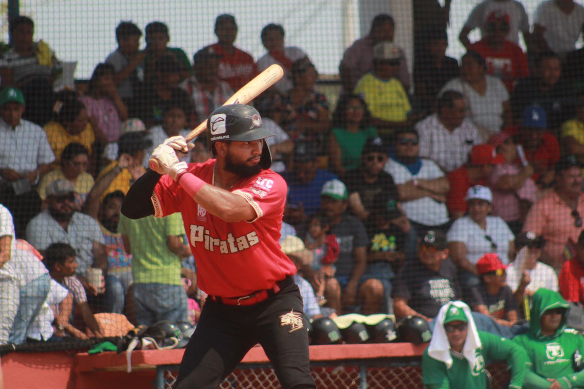 LosPiratasMx's tweet photo. 7️⃣ completas en el 🏟 Ventura Marín de Emiliano Zapata, Tabasco, la pizarra indica:
🏴☠️4️⃣🆚️6️⃣🗿
#TodosABordo
#SpringTraining2023
#PiratasDeCampeche
#CopaMaya https://t.co/wIBNOiI3jc