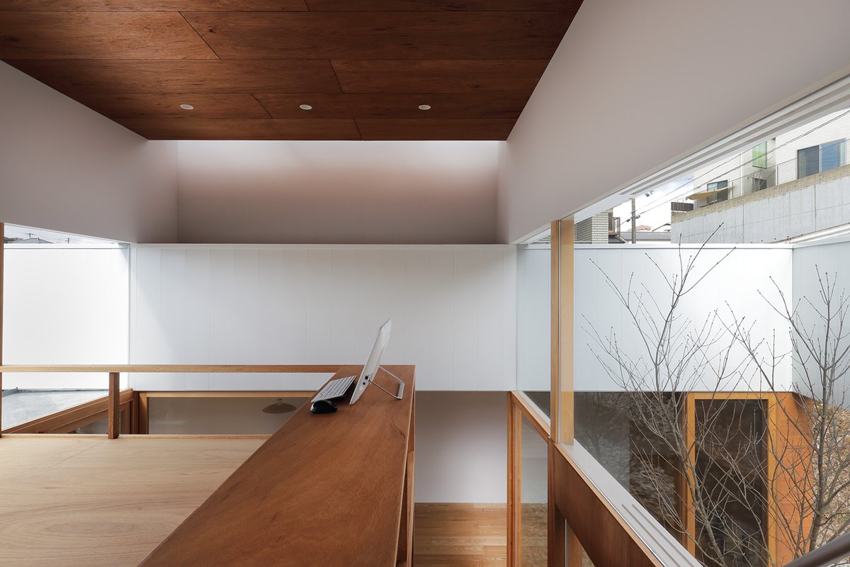 tecture1's tweet image. モカアーキテクツが兵庫県で設計した住宅〈houseAS〉。
mag.tecture.jp/project/202304…
傾斜を受容して緩やかにつながる変形コートハウス。仕様もわかる#TECTURE
Photo: Kai Nakamura
