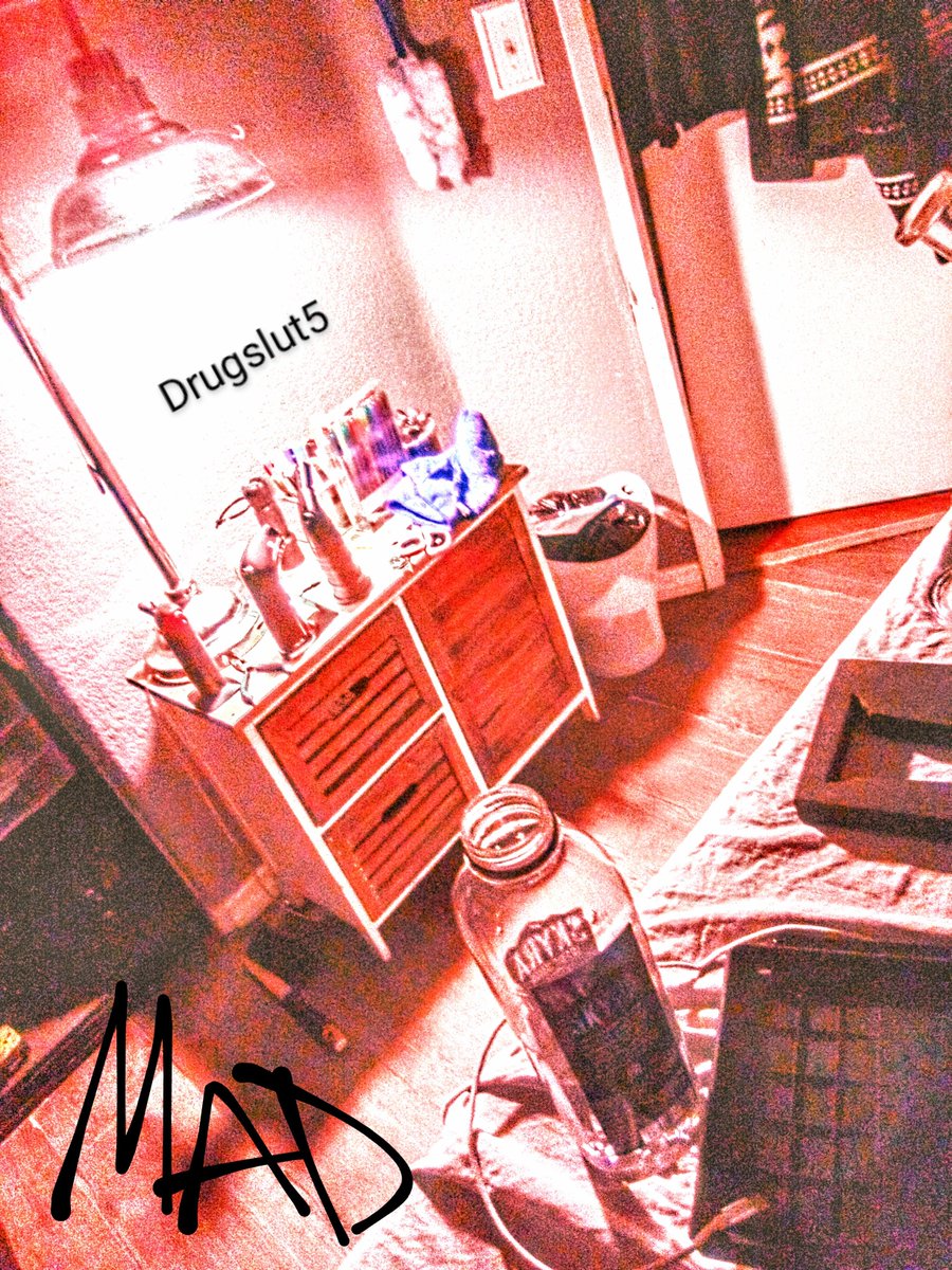 macks bee tweet media