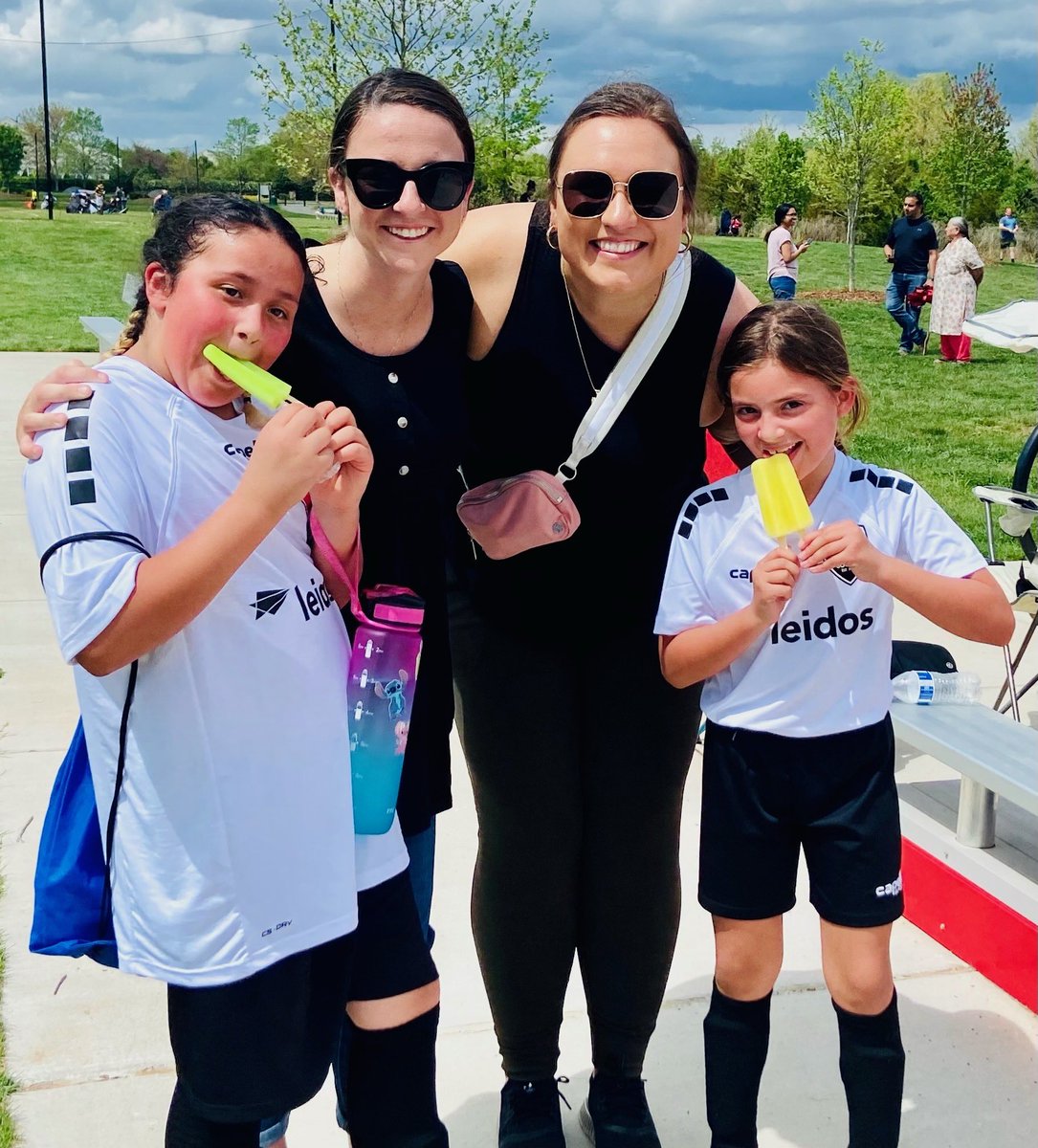 MsWarnerTeaches's tweet photo. Spring sports are in full swing! Busy weekend with @midgleyDIS, bee-bopping around to cheer on 4 of our Trailblazers in their soccer games! ⚽️🧡❤️🤍 https://t.co/bALO61XtzY