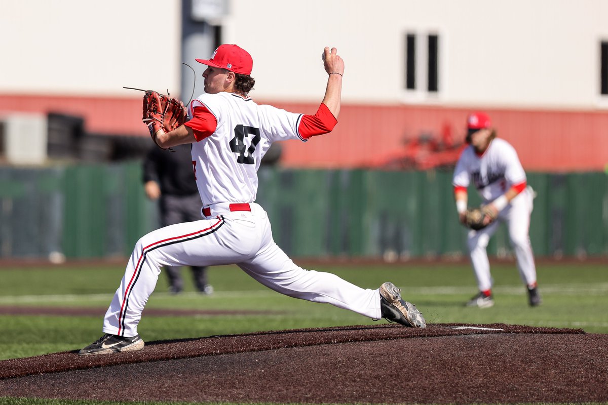 ucm_athletics's tweet photo. ⚾️ RECAP

JD McReynolds threw scoreless 7th, 8th and 9th innings leading No. 8 @Mules_Baseball to a 7-5, series-clinching "W" at Pittsburg State Sunday afternoon!

📝 | https://t.co/gLbJ4Er6NG

#teamUCM x #RollStable https://t.co/Pwk1pXRGiJ