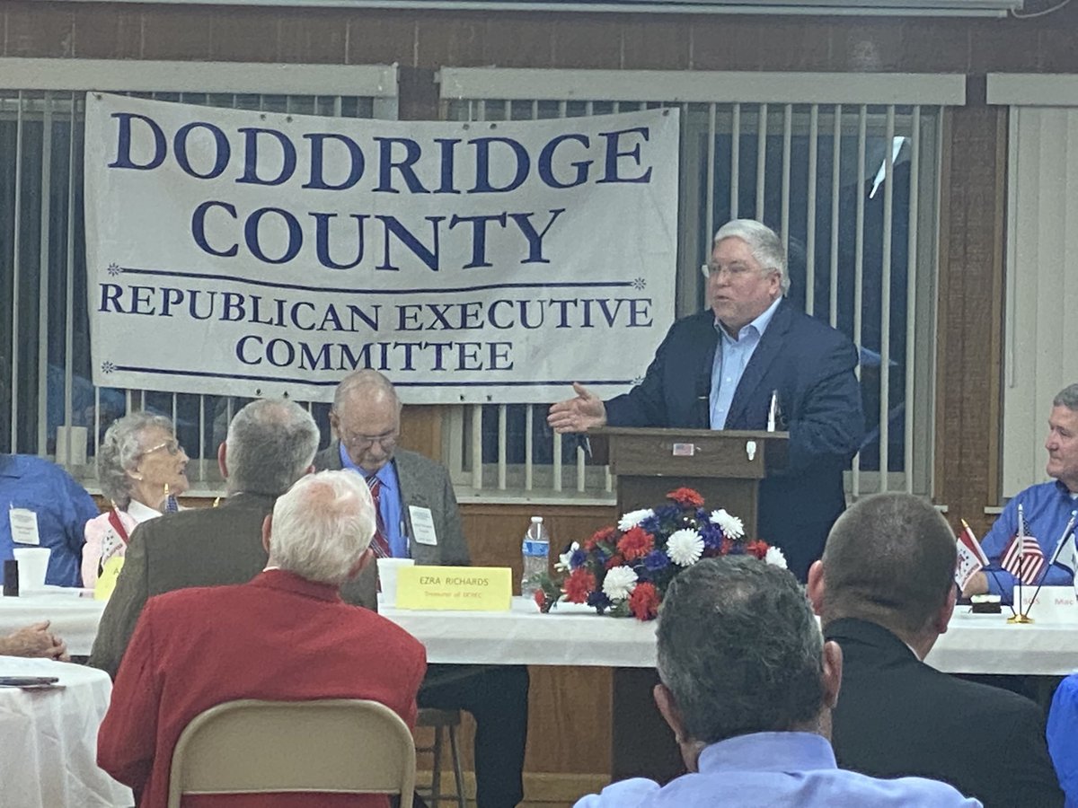 MorriseyWV's tweet photo. Great time attending the Doddridge County Republican dinner and seeing so many wonderful patriots. 13 months in front of us in this primary and we won’t let up one day. #WVFirst #wvpol https://t.co/su8F61pvr4