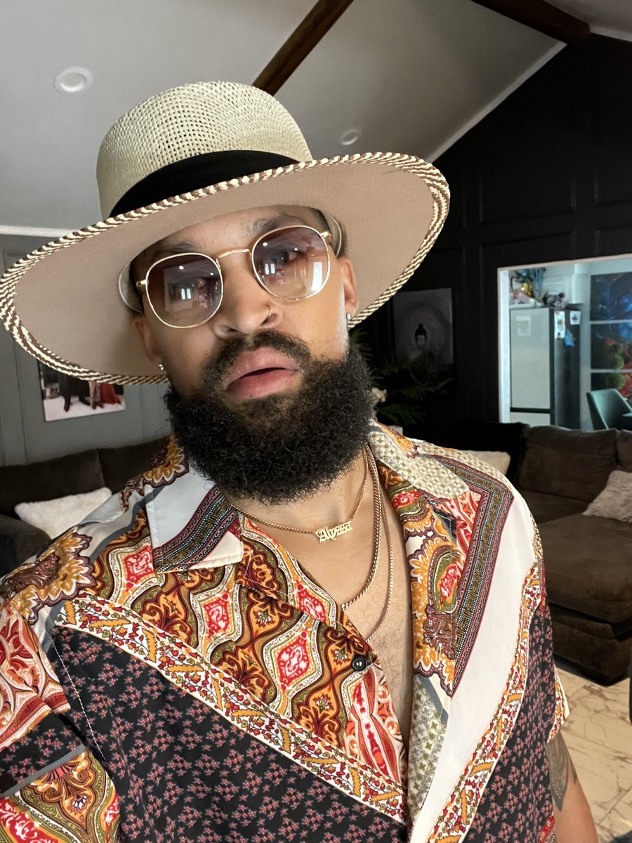 Sixfoe33's tweet image. Bout to see what this Arlington food festival hittin like. #litework