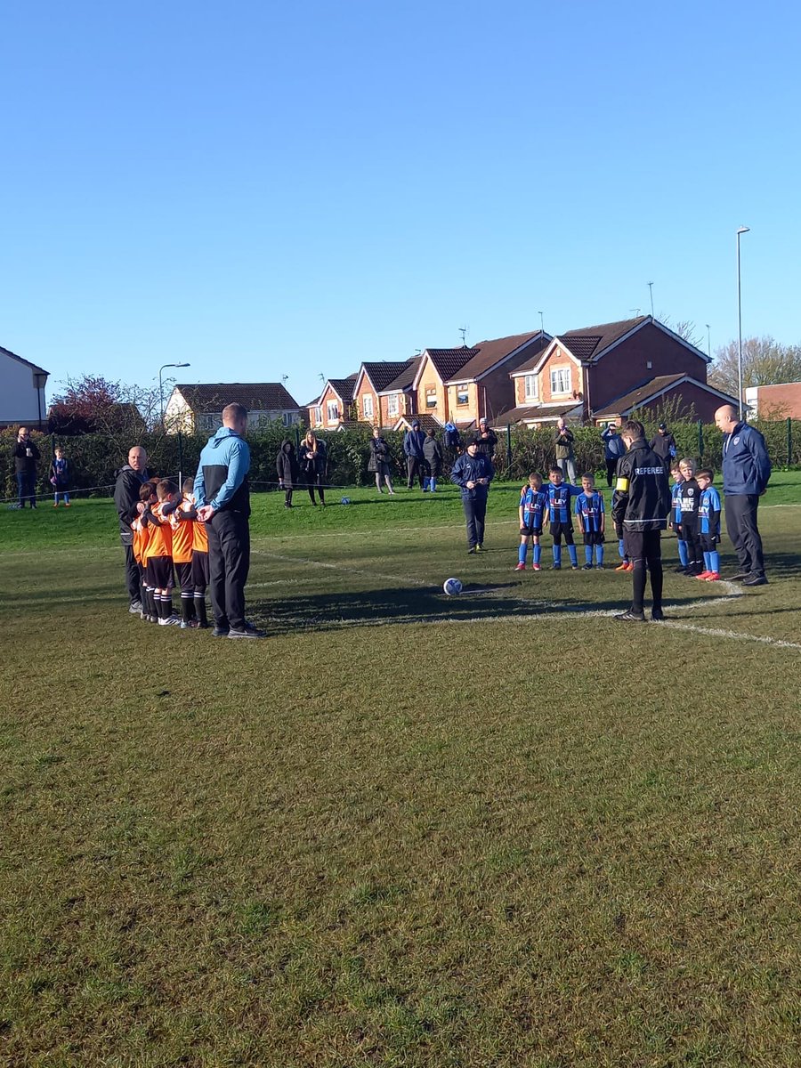 mhs_u7's tweet photo. Proud of the boys this week, just the 5 on Thursday in the tournament, just ran out of steam to lose their final on pens.💔
Bounced back on Saturday in the @_MYFL playing some lovely football
Mom - Oliver - lovely passing and always looking to drive forwards 🔥⚽️ https://t.co/sfD2cbf7MR