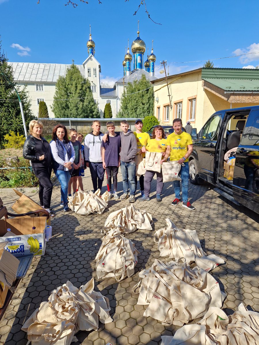 TeddyBusz's tweet photo. Orthodox Easter wishes of peace &amp; calm for these + all children in/from Ukraine.
We made a big delivery for a little group this week. Over 110kg of chocolate &amp; Easter Eggs plus toys and essentials (flour, sugar, biscuits, oil, tea) to evacuated orphans &amp; families in #Zakarpattia https://t.co/pPQGEB7YPb