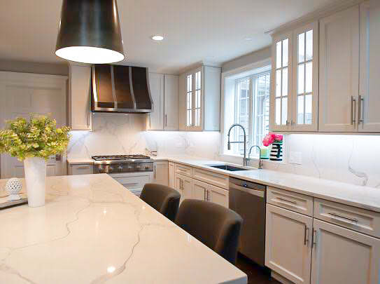 sdonninteriors's tweet photo. Check out the before and after! What's your favorite part of this kitchen design?
#interiordesign #interiordesignmasters #sdonnellyinteriors #chicagointeriordesign #Chicago #chicagodesign #chicagointeriors #glenellyninteriors #dupagecountyinteriordesign #interiors #homedesign https://t.co/RxHrxWBd0E