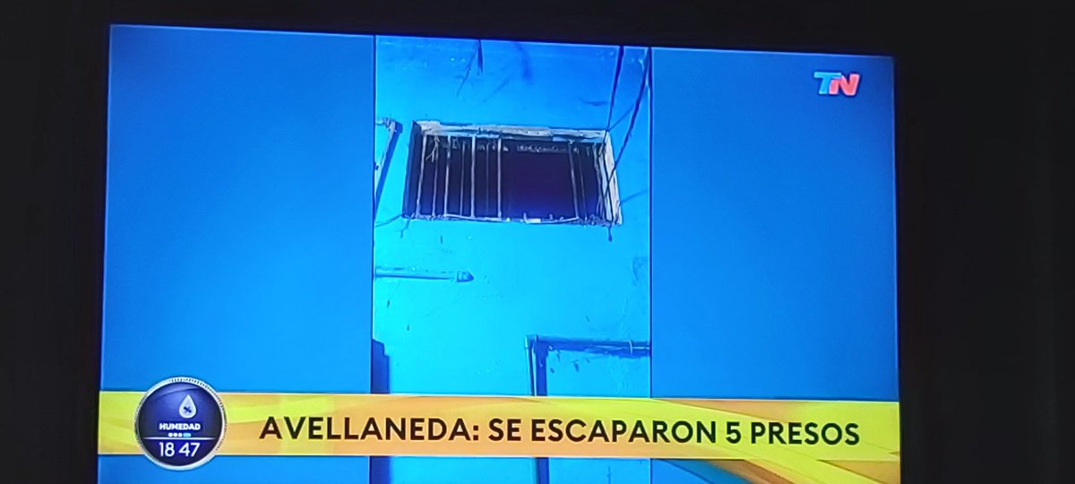 rojodelrecuerdo's tweet photo. Los que manejaron el VAR https://t.co/CgDHFYk52q