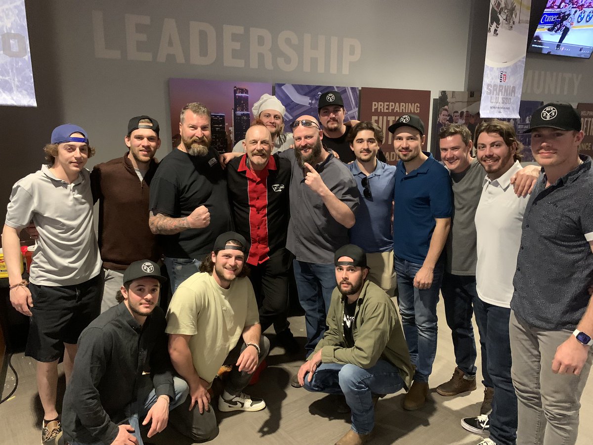 MarkCherney303's tweet photo. Shout to our friends in @58_ibew for an amazing weekend at the 58th Annual IBEW CCO Hockey Tournament. We appreciated your hospitality and all the hardware. https://t.co/vBjpq024DT