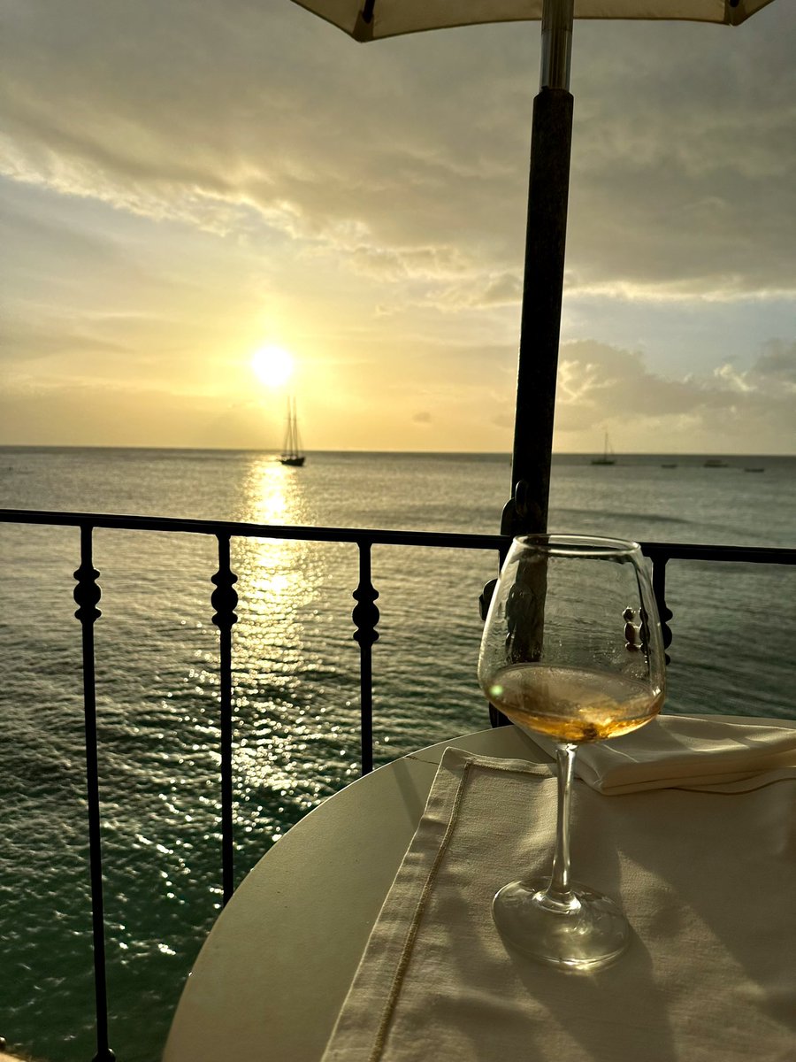 DerrollBartram's tweet photo. 🌅 #Barbados #sunset #Sunset_View #crofam https://t.co/MMMX4WFMdQ