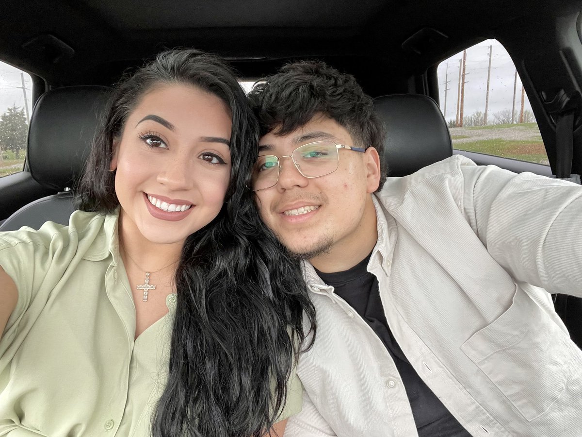 alexblendz's tweet photo. She’s really my warmth <3 https://t.co/GGaVe20gYD