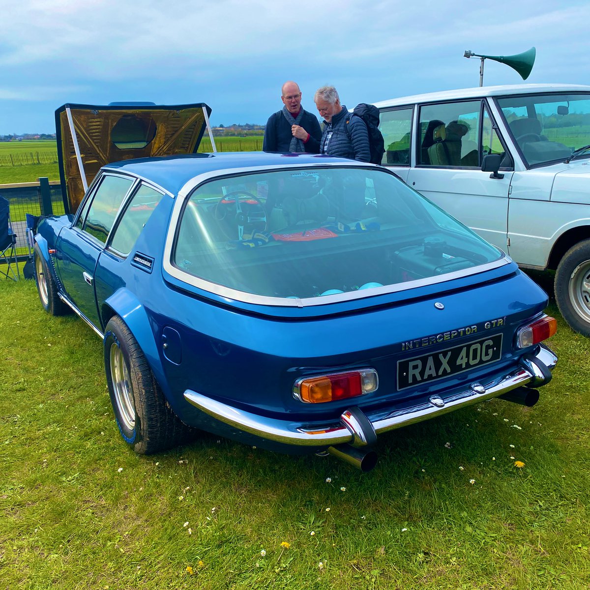 fast_upp's tweet photo. Jensen Interceptor with NOS and 3,000bhp #mm80 https://t.co/wbf15XGjvX