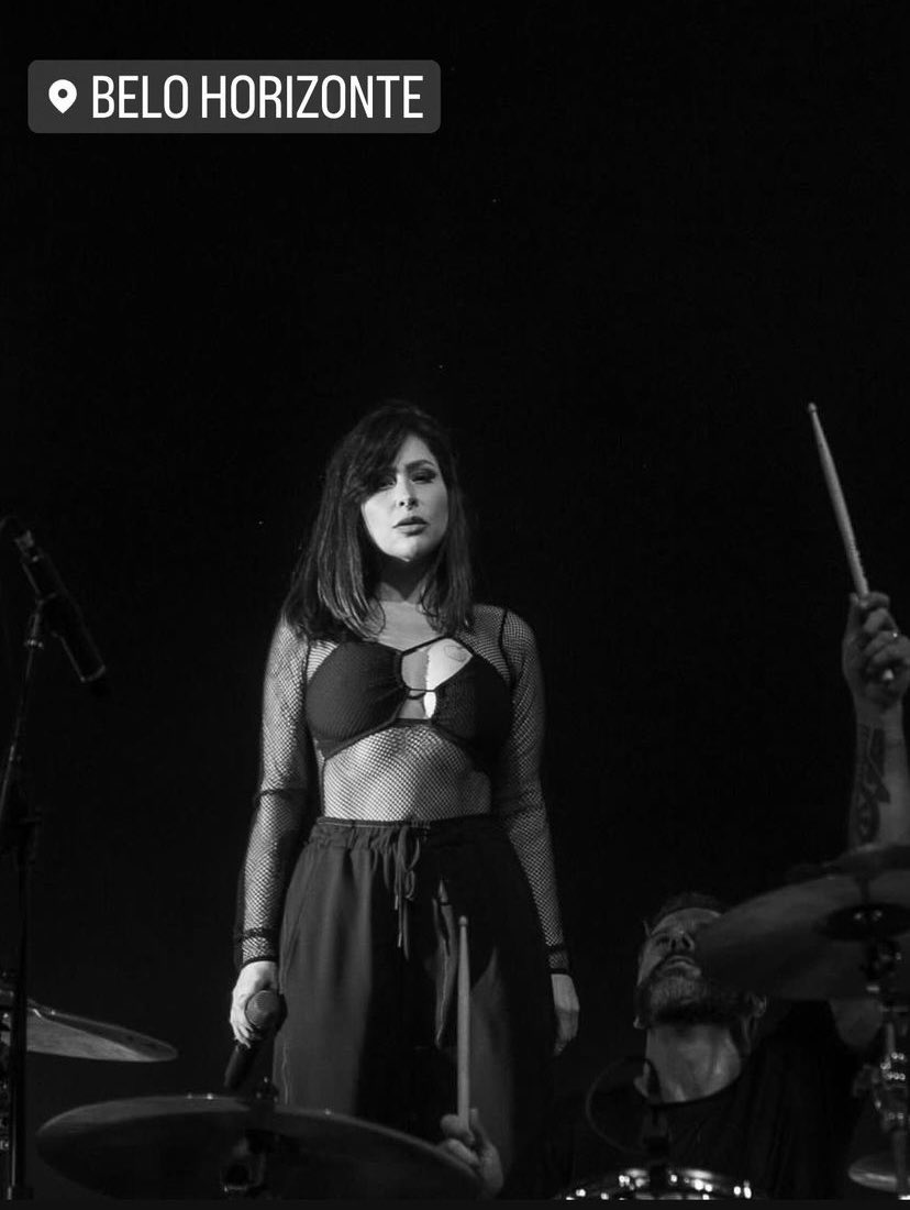 Acertar no look é quando você escolhe  uma brusinha pra ir no show do artista e chega lá e ela tá com a mesma? <a href="/Pitty/">⚡️PITTY⚡️</a>