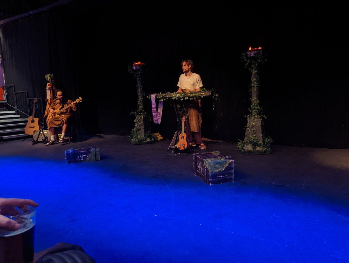 Bit of a <a href="/TheGigglemug/">Gigglemug</a> <a href="/GatehouseLondon/">Upstairs At The Gatehouse</a> RuneSical photo dump. Such a great idea. Massive shame that more of the RuneScape community couldn't see it.