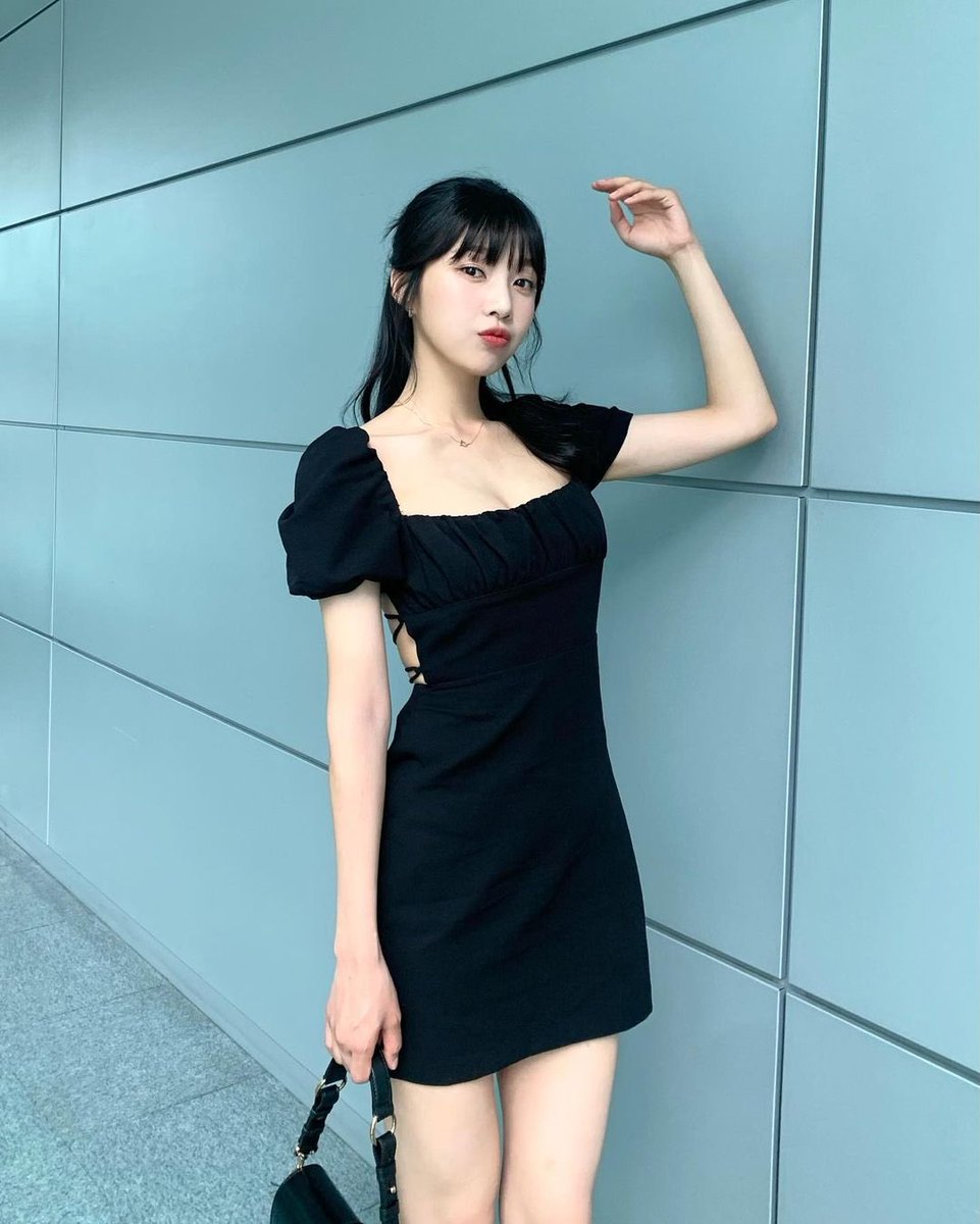 ㅤ
ㅤㅤㅤㅤㅤㅤㅤㅤ𝐥𝖾𝗍 𝗆𝖾 𝖻𝖾 𝐭𝗁𝖾 𝖌𝗂𝗋𝗅 𝗎𝗻𝗱𝖾𝗋 𝗒𝗈𝗎
ㅤㅤㅤㅤㅤㅤㅤㅤ お 、𝐭𝗁𝖺𝗍 𝗺.𝖺𝗄𝖾𝗌 ❪'𝗒𝗈𝗎-𝖼𝗋𝗒'❫.
ㅤ