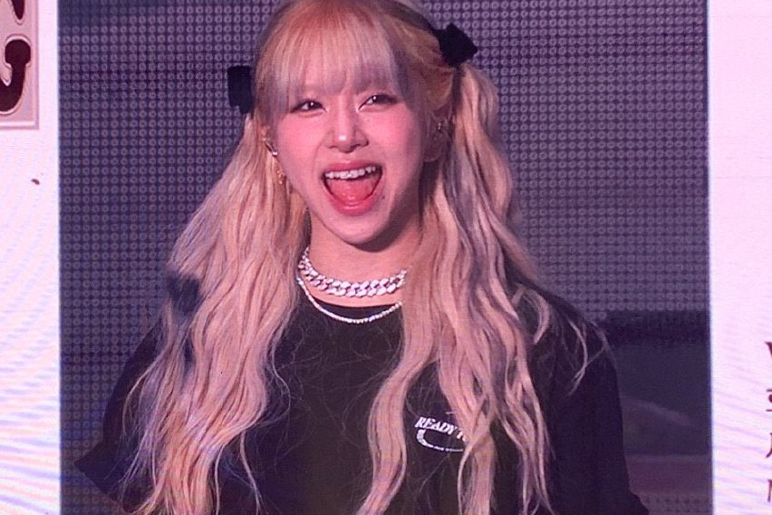 twice smiling tweet media