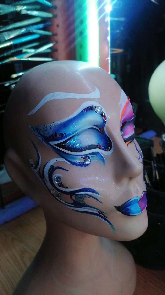 Grievervsk🏳️🌈🇮🇨 dramatic Au ra tweet media