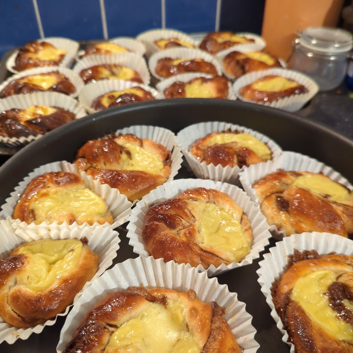 Anna Wang tweet media