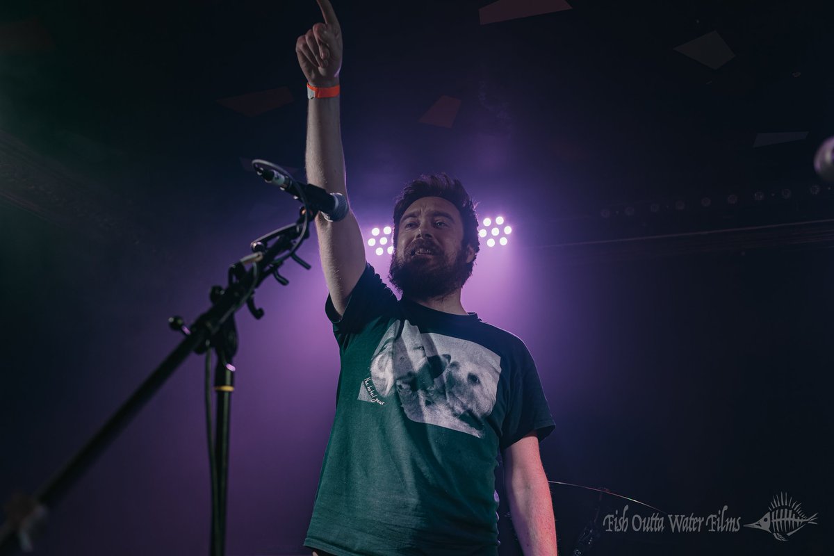 NMITBank's tweet photo. You know what the DIY scene needs more of? Weirdo comedians hosting or opening for bands. I suggest us. We've done it a fair bit and have a riot inducing bit ready and waiting for the right band https://t.co/FBeitLyLOK
