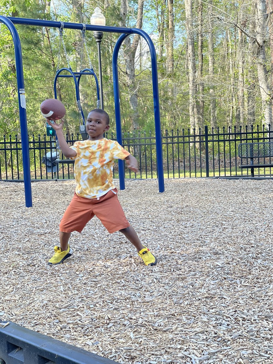 Devon Smalls tweet media