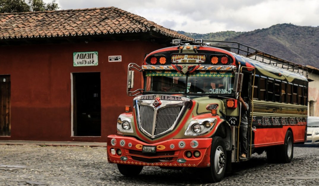 1/ Ready for an adventure? Join me as we discover the captivating culture and natural beauty of El Salvador. From ancient civilisations to delicious cuisine, this gem has something for everyone. Let's explore some interesting facts that make El Salvador an intriguing destination.