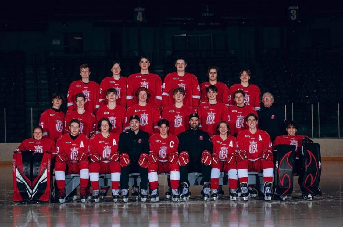 3 équipes du Royal de Cardinal-Roy participeront au championnat provincial scolaire du RSEQ du 27 au 30 avril prochain. L’équipe M18D1, M15D1 et M18D2. Have fun les boys et profitez du moment💪🔴⚪️👑👨🏻‍🎓